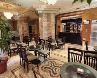 Hotel Regency - Korçë - Restaurante