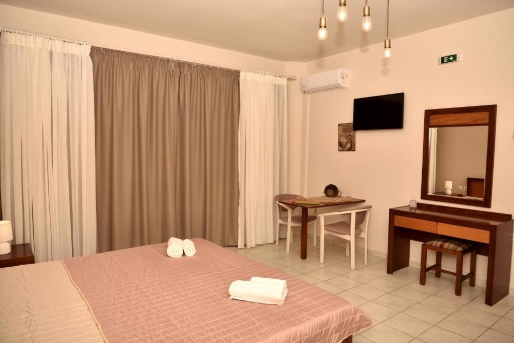 Kosmos A.G.K Studios-Apts - Darátsos - Chambre