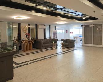 Minimalist Studio at De Prima Apartment Medan By Travelio - Medan - Lobby