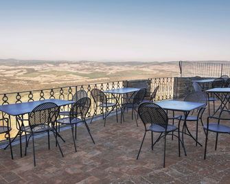Rocca d'Orcia Suites and Villas - Castiglione d'Orcia - Balcone