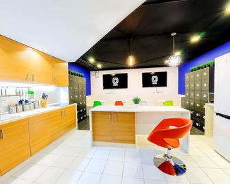 Qube Capsule Hotel - Moscú - Cocina