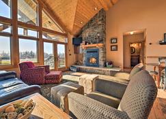 North Shore Luxury Cabin By Gooseberry Falls! - Two Harbors - Stue
