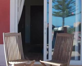 Inn Seventies Cheap & Chic - Lagos - Balcon