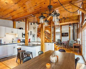 Spacious House on the Water - Lake Cumberland - Monticello - Restaurante