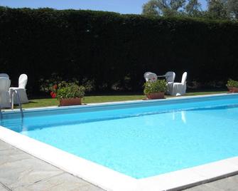 Torre Dei Frati Bed & Breakfast - Fossano - Piscina