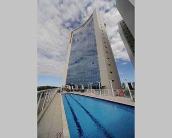 Quality Hotel Vitoria - Vitória - Building