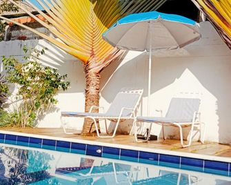 Tribbela - Palomino - Pool