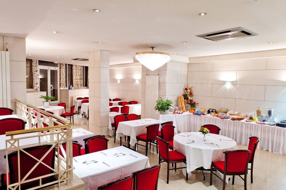 هوتل كونتينينتال - لورد - مطعم