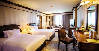 The Twin Lotus Hotel - Nakhon Si Tammarat - Schlafzimmer