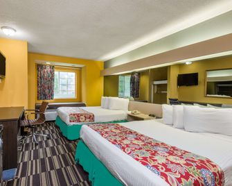 Microtel Inn & Suites by Wyndham Dayton/Riverside OH - Dayton - Bedroom