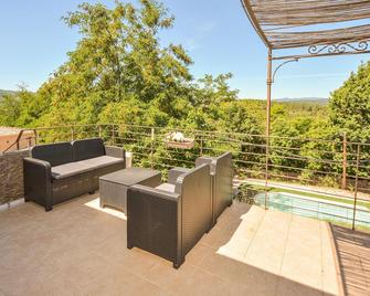 Stunning home in Bordezac with WiFi - Bordezac - Balcón