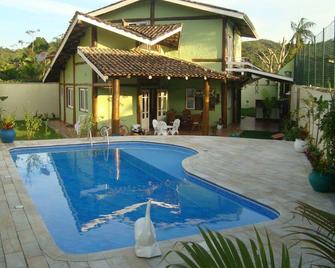 Our Sahy Getaway - 6 Bedrooms / Pool / Private Street / Air Conditioning / Sauna. - Praia Barra do Sahy - Pool