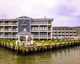 Comfort Suites Chincoteague Island Bayfront Resort - Chincoteague - Bygning