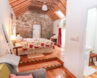 The Dairy, With Open Fire In Ardfinnan, County Tipperary - Clonmel - Schlafzimmer