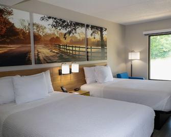 Days Inn by Wyndham Farmville - Farmville - Schlafzimmer