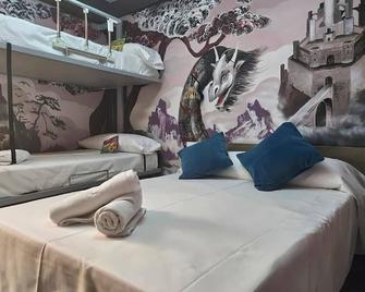 Familyhostelpinto - Pinto - Chambre
