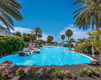 Gran Castillo Tagoro Family & Fun Playa Blanca - Playa Blanca - בריכה
