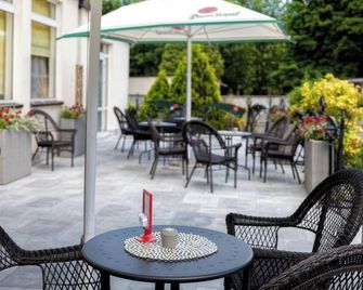 Hotel Cristal Park - Tarnów - Patio