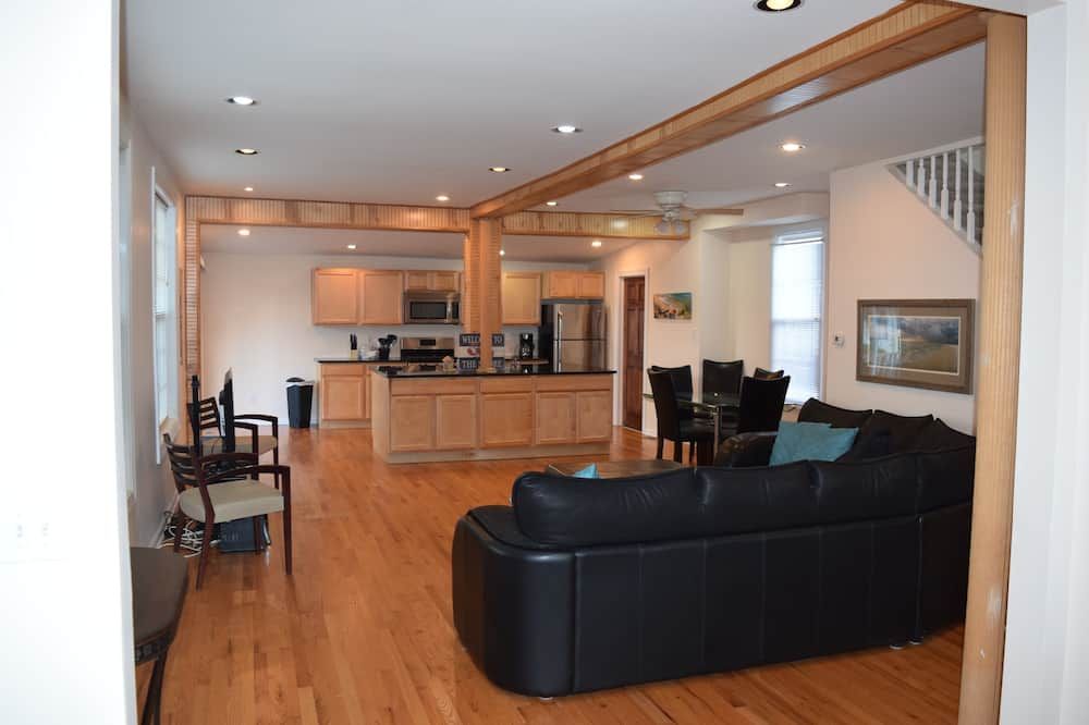 Waterview Beach House