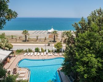 Golden Beach Agiocampos Hotel - Ano Polidendri - Pool
