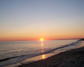 Our Pet-Friendly Cape Cod Home Away From Home - East Sandwich - Beach
