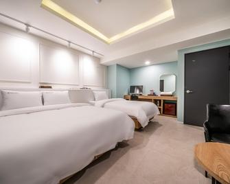 Goyang(Bishop) Hotel Chelsea - Коян - Спальня