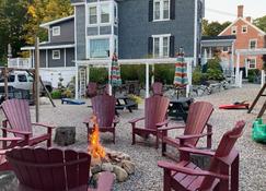 Cottage 4 - 1 Bedroom and 1 Bathroom with Loft - Wolfeboro - Patio