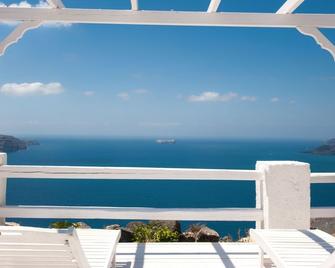 Artemis Suites - Megalochori