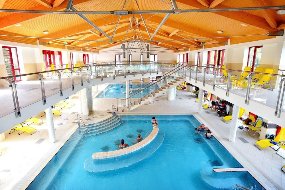 هانجيست هوتل فلورا - إجر - حوض السباحة