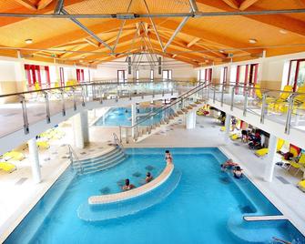 Hunguest Hotel Flóra - Eger - Pool