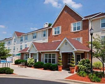 MainStay Suites Bloomington near University - Bloomington - Gebouw
