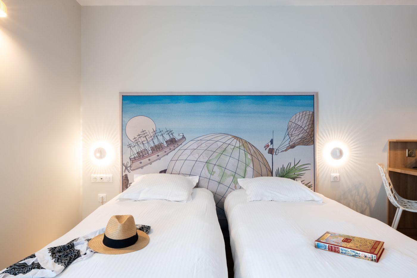 Hôtel Jules Verne Biarritz - ביאריץ - חדר שינה