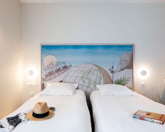 Hôtel Jules Verne Biarritz - Biarriz - Habitación
