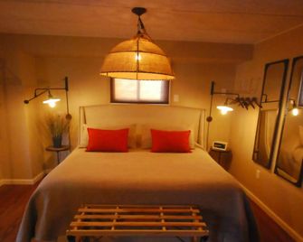 Small Batch Lodging - Granville