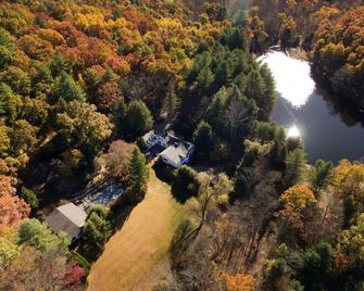100% Washington! Poshpadsct \'Senff Estate\'8-Br, 2hrs Nyc, Heated Pool, Ski, Bbq - Washington - Vista del exterior