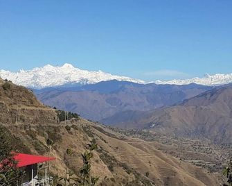 Vertical Valley Resort - Chakrāta - Outdoor view