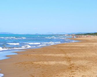 Awesome Apartment In Suvereto With Wifi - Suvereto - Strand