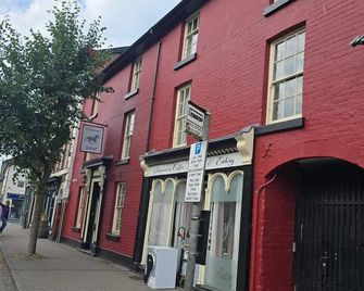 The Unicorn Hotel - Llanidloes - Building