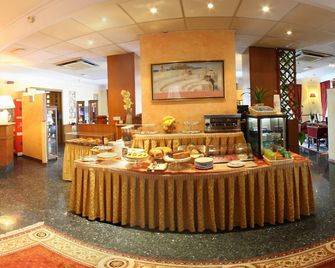 Hotel La Pace - Cassino