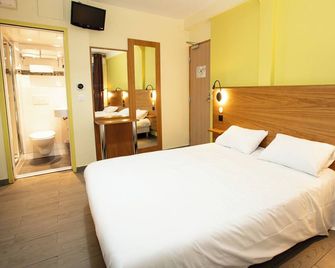 Hôtel de la Terrasse - París - Habitación