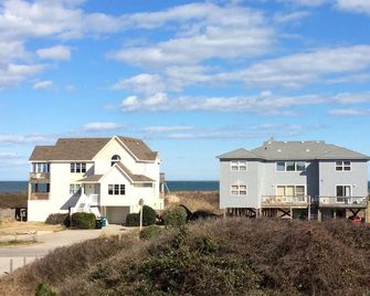 You Will Be Grateful for 'Outer Thanks' in the Outer Banks! - Duck - Edificio