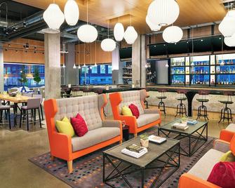 Aloft Louisville Downtown - Louisville - Bar