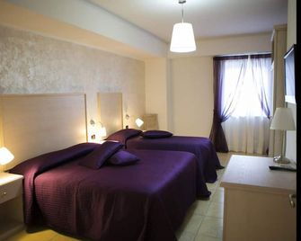 Hotel Miramare - Corigliano Calabro - Habitación