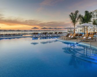 Playacar Palace - Playa del Carmen - Rakennus