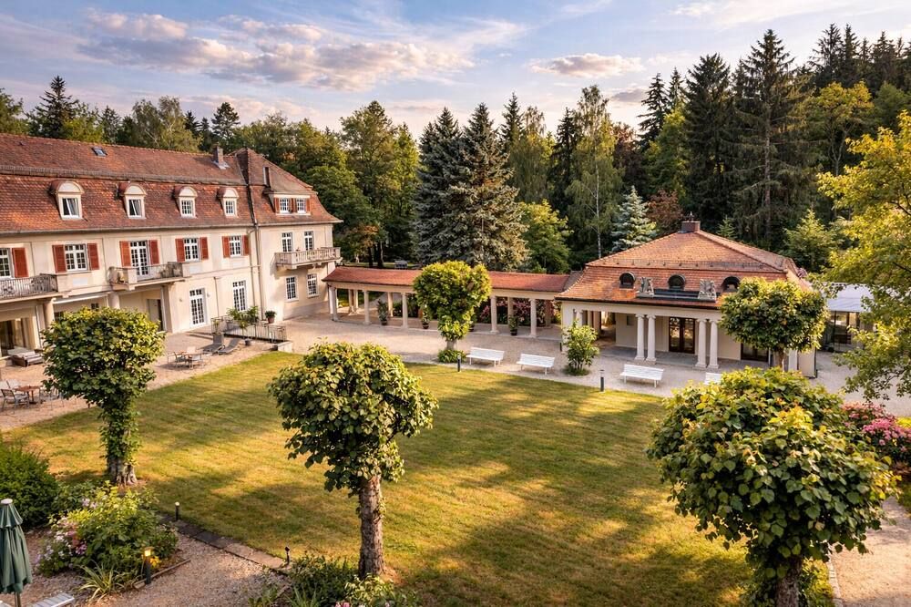 Santé Royale Hotel- & Gesundheitsresort Bad Brambach - Bad Brambach - Budynek