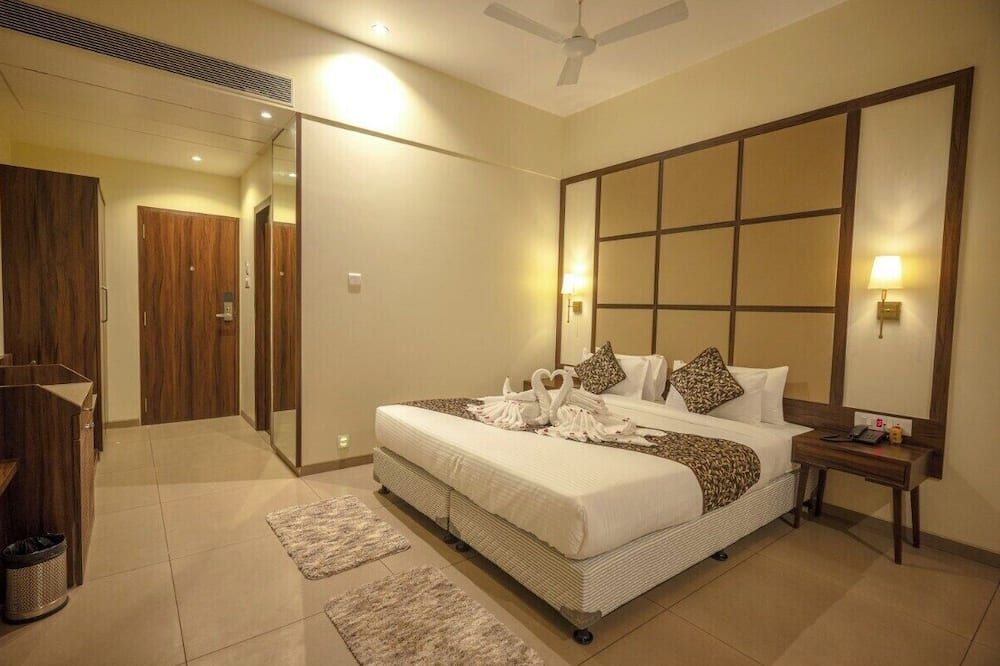 Hotel Utsav Square - Latur - Bedroom
