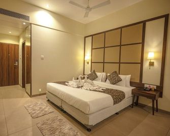 Hotel Utsav Square - Latur - Bedroom