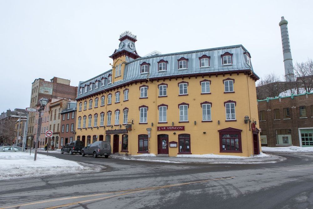 أوتل لو سان بول - كويبيك ستي - مبنى