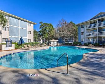 Hilton Head Condo Pool, Hot Tub and Tennis Access! - Hilton Head Island - Pool