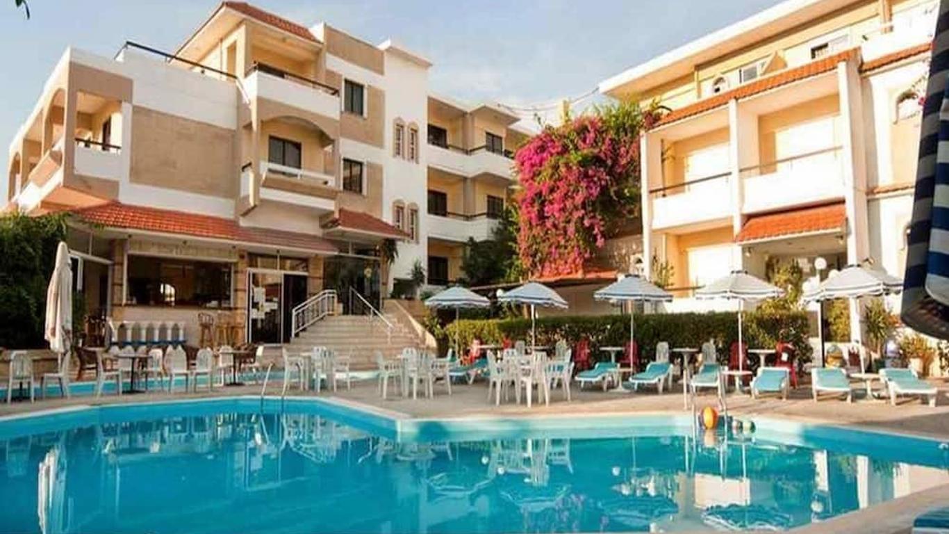 Kassandra Family Aparthotel & Spa